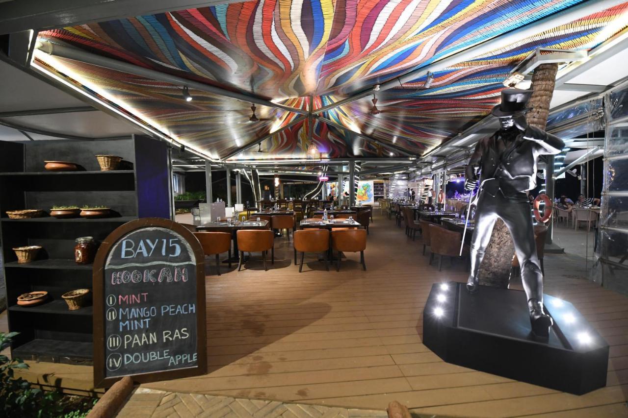 Bay 15 Hotel Panadzsi Kültér fotó